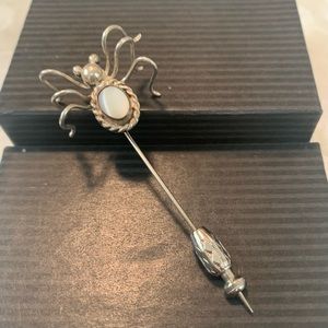 Vintage silver spider, Pin